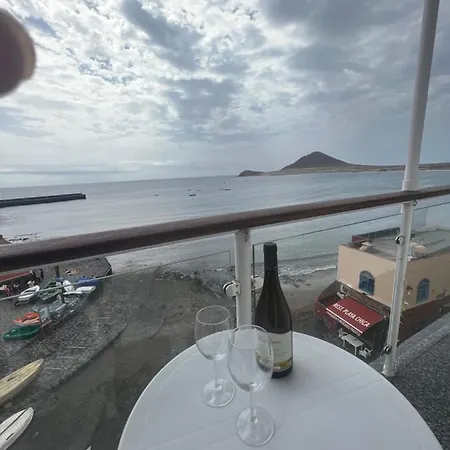 Апартаменты Edificio Playa Chica *