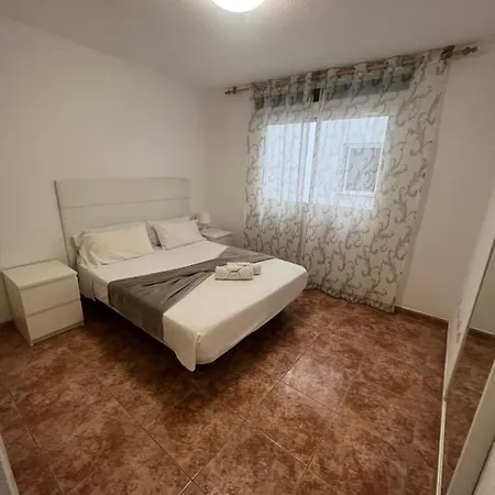 Edificio Playa Chica Апартаменты Эль-Медано