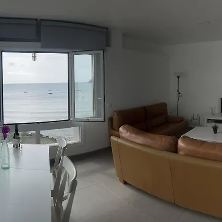 Edificio Playa Chica Апартаменты Эль-Медано