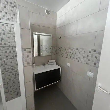 Edificio Playa Chica