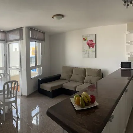 Edificio Playa Chica Эль-Медано