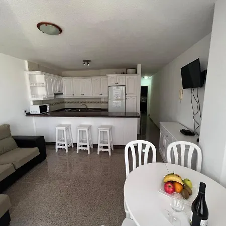 Edificio Playa Chica