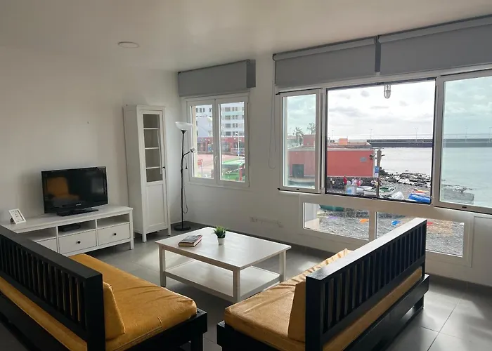 Edificio Playa Chica El Medano (Tenerife)