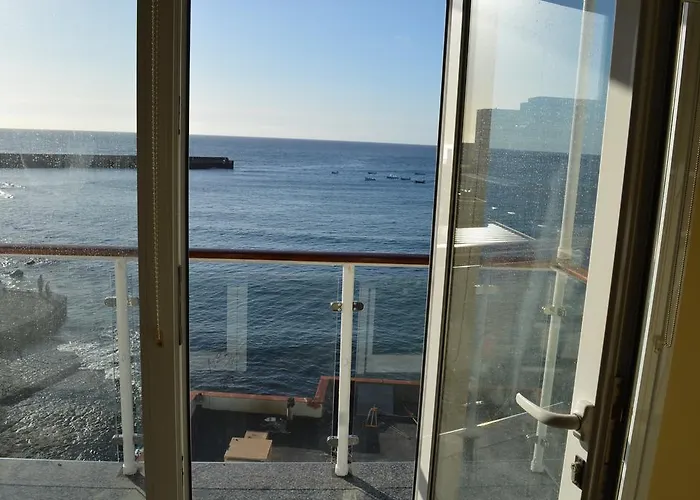 Edificio Playa Chica El Medano (Tenerife)