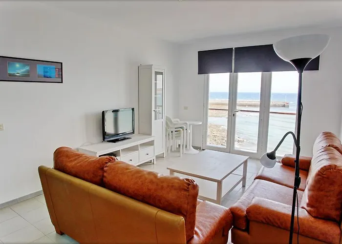 Edificio Playa Chica