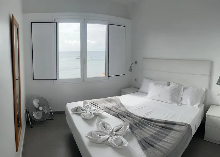 Edificio Playa Chica